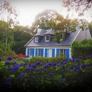 D'hotes Chez Annie Bed & Breakfast