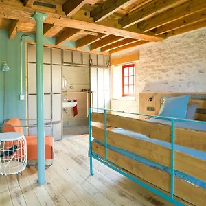 Le Moulin Du Mottay Bed & Breakfast
